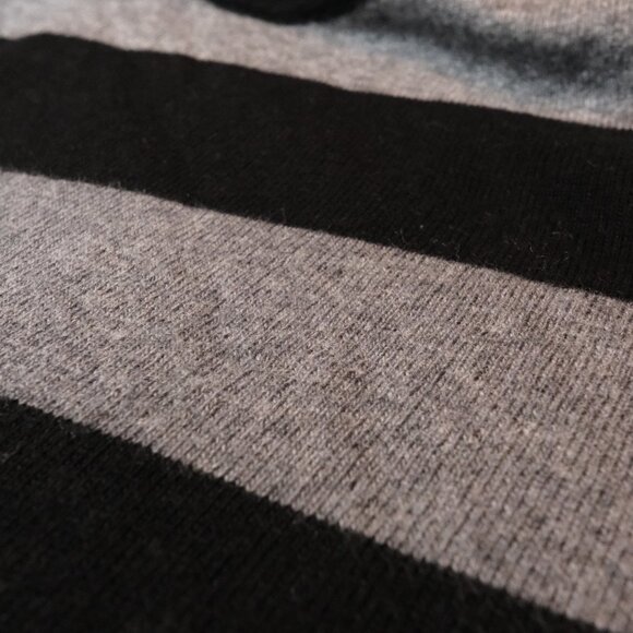 Banana Republic Striped Sweater - Picture 5 of 6